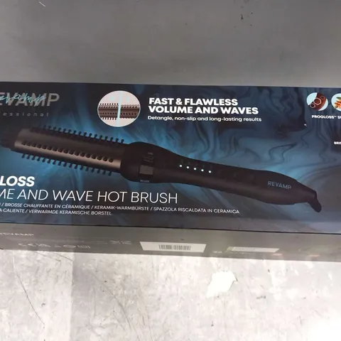 BOXED REVAMP PROGLOSS VOLUME AND WAVE HOT BRUSH BR-1350-GB