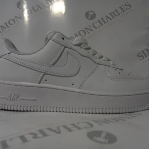 PAIR OF NIKE AIR FORCE 1 SHOES IN WHITE UK SIZE 5