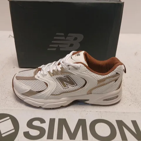NEW BALANCE RUNNING SHOES – WHITE & GOLD, UK 6.5 (US 7.5)