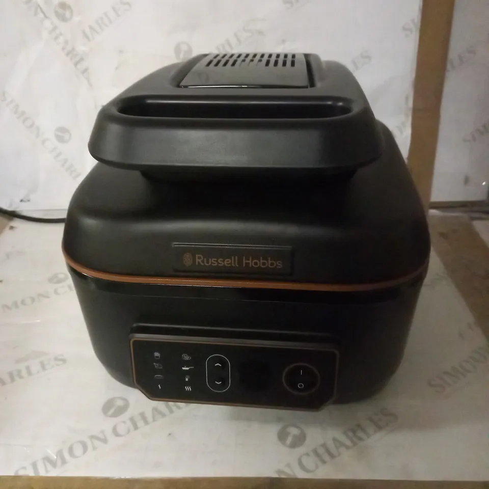 RUSSELL HOBBS SATISFRY AIR AND GRILL MULTICOOKER 5.5L