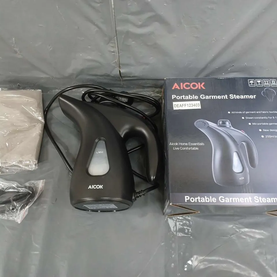 BOXED AICOK PORTABLE GARMENT STEAMER 