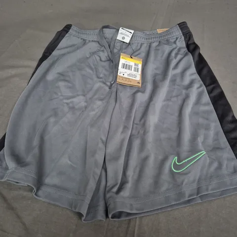 NIKE DRI FIT SLIM FIT GREY SHORTS - SMALL