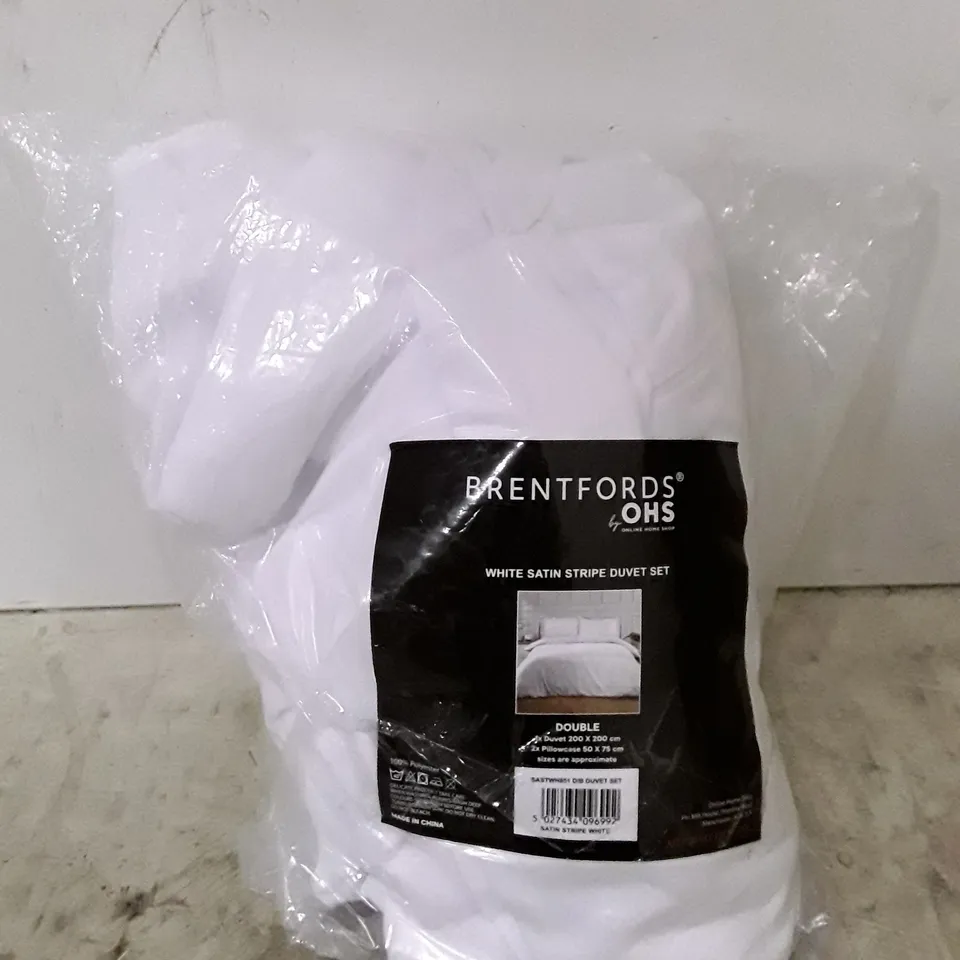 KRONBERG PLAIN WEAVE 150 TC MODERN & CONTEMPORARY DUVET COVER SET