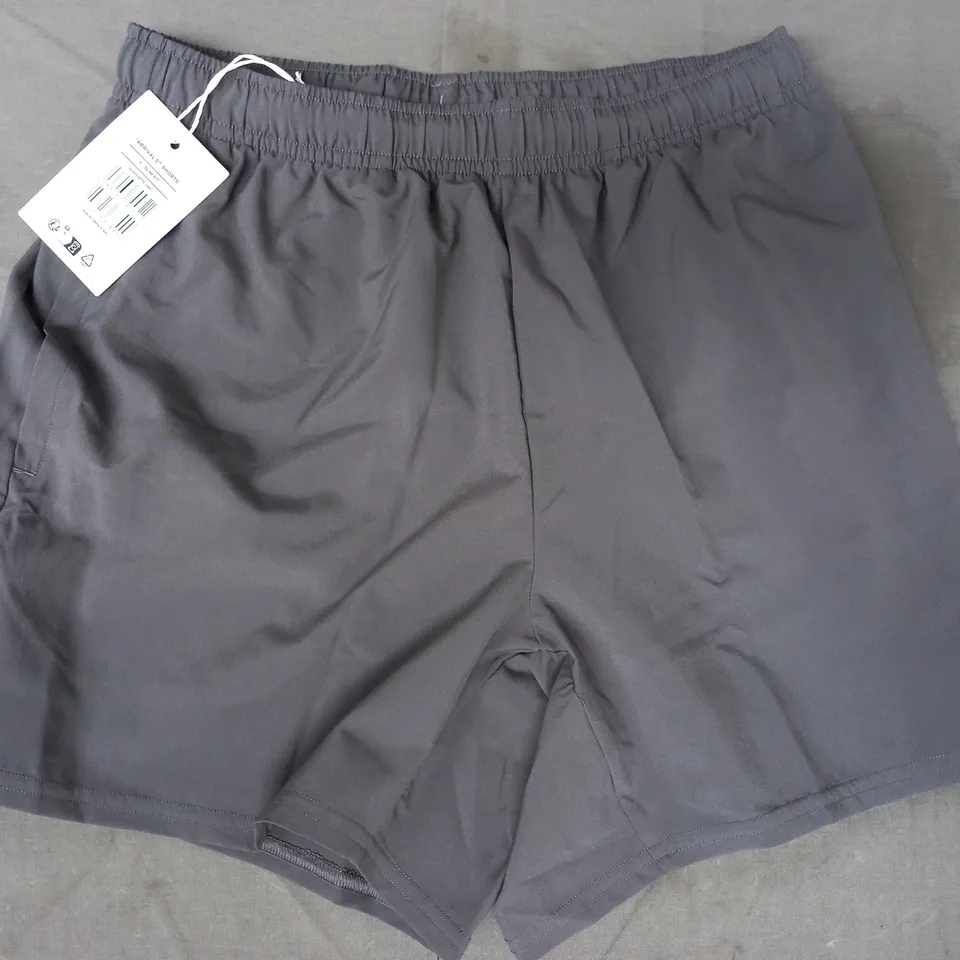 GYMSHARK ARRIVAL 5 SLIM FIT SHORTS IN GREY SIZE SMALL