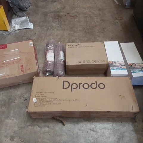 PALLET OF ASSORTED ITEMS INCLUDING: JEWELLERY CABINET MIRROR, ELECTRIC SMOKELESS GRILL, SMART CEILING FAN LIGHT, COOLING WEDGE PILLOW, BATH MATS ECT