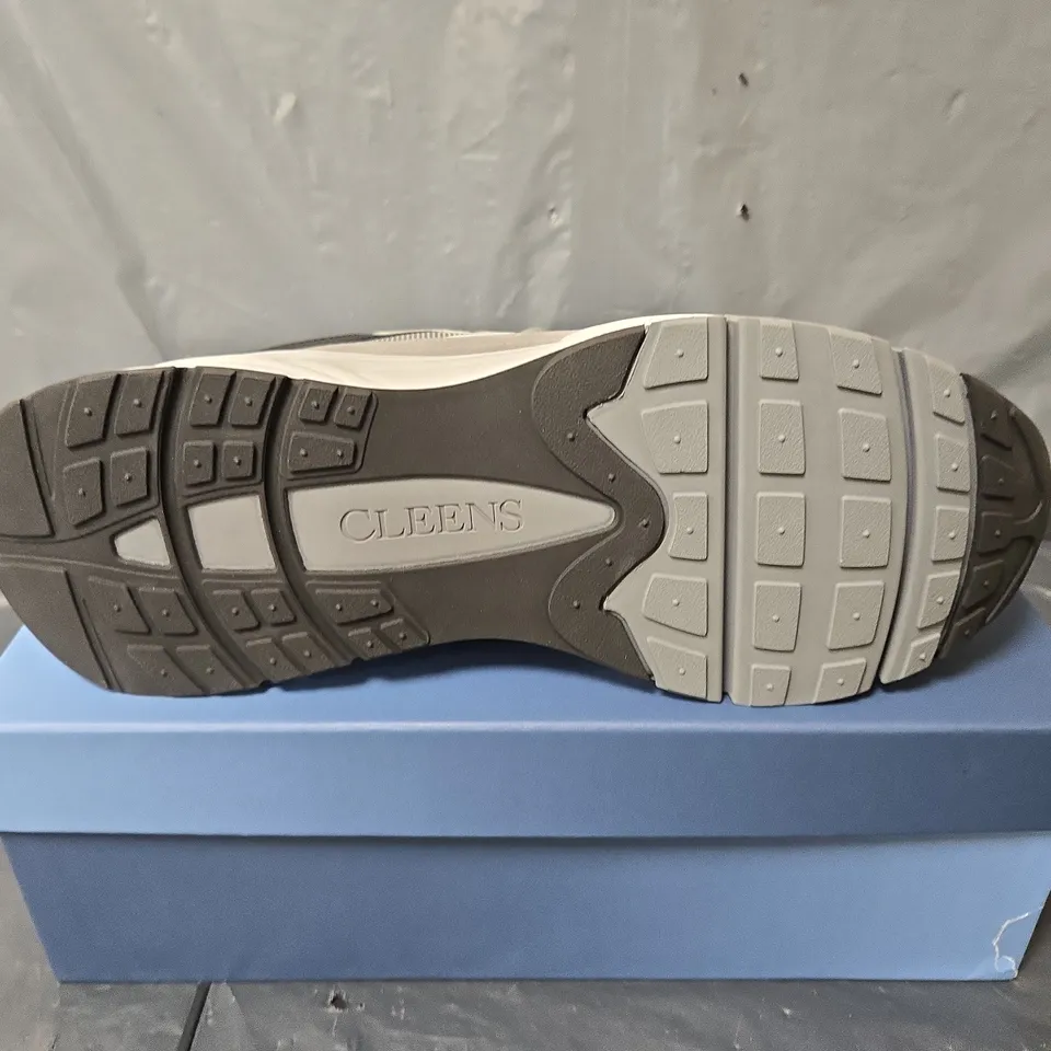 BOXED PAIR OF CLEENS PULSE RUNNER SHOES IN BIANCO - UK 1.5