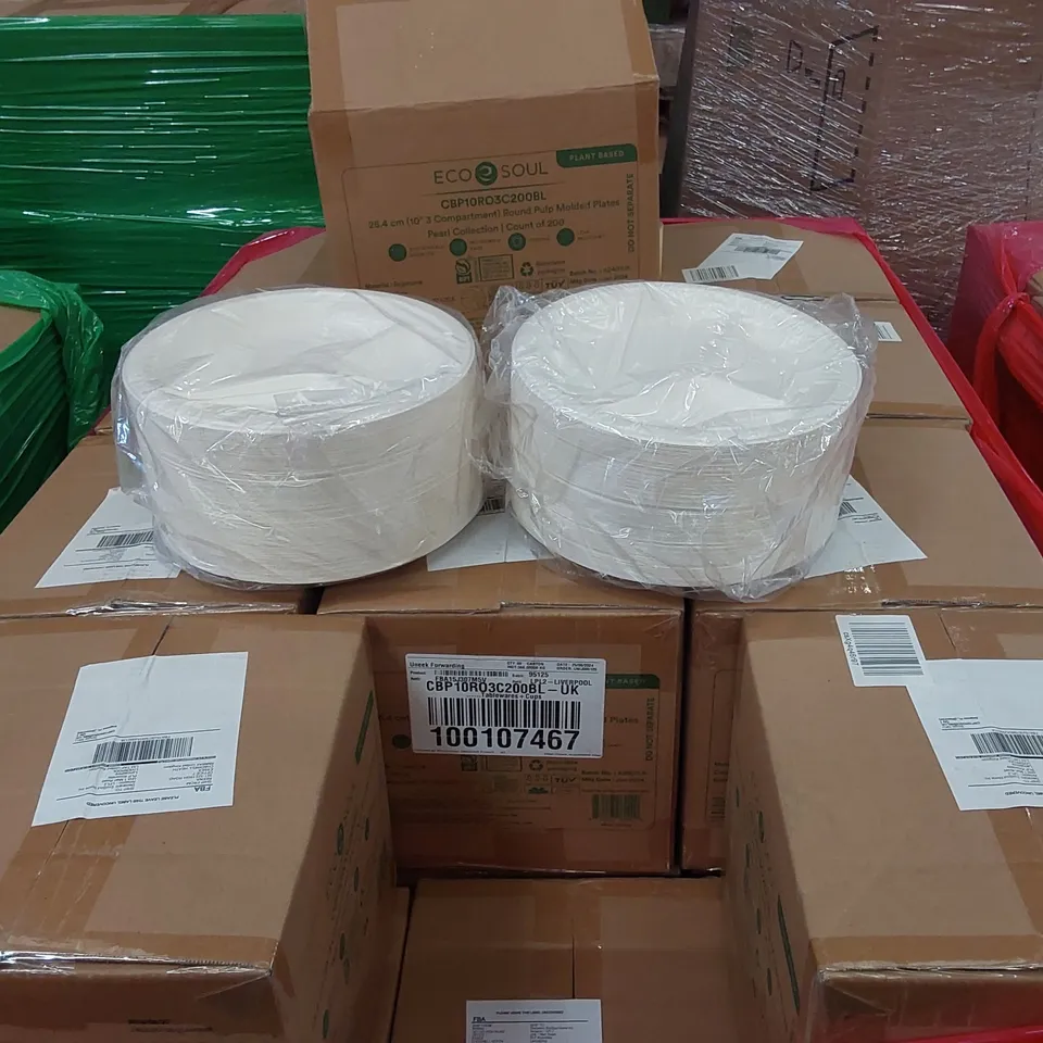 PALLET OF APPROXIMATELY 48 BOXES OF 200x 25.4CM (10" 3 COMPARTMENT) ROUND PULP MOLDED PLATES 