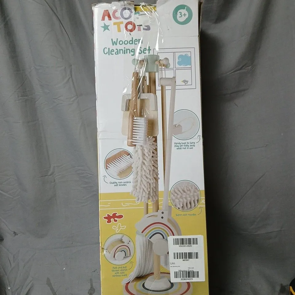ACORN WOODEN CLEANING SET FOR KIDS
