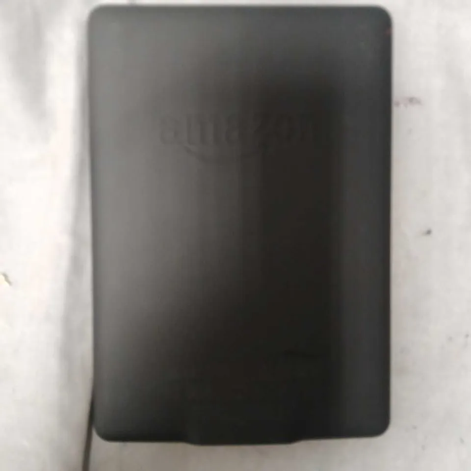 AMAZON KINDLE PAPERWHITE E-READER 
