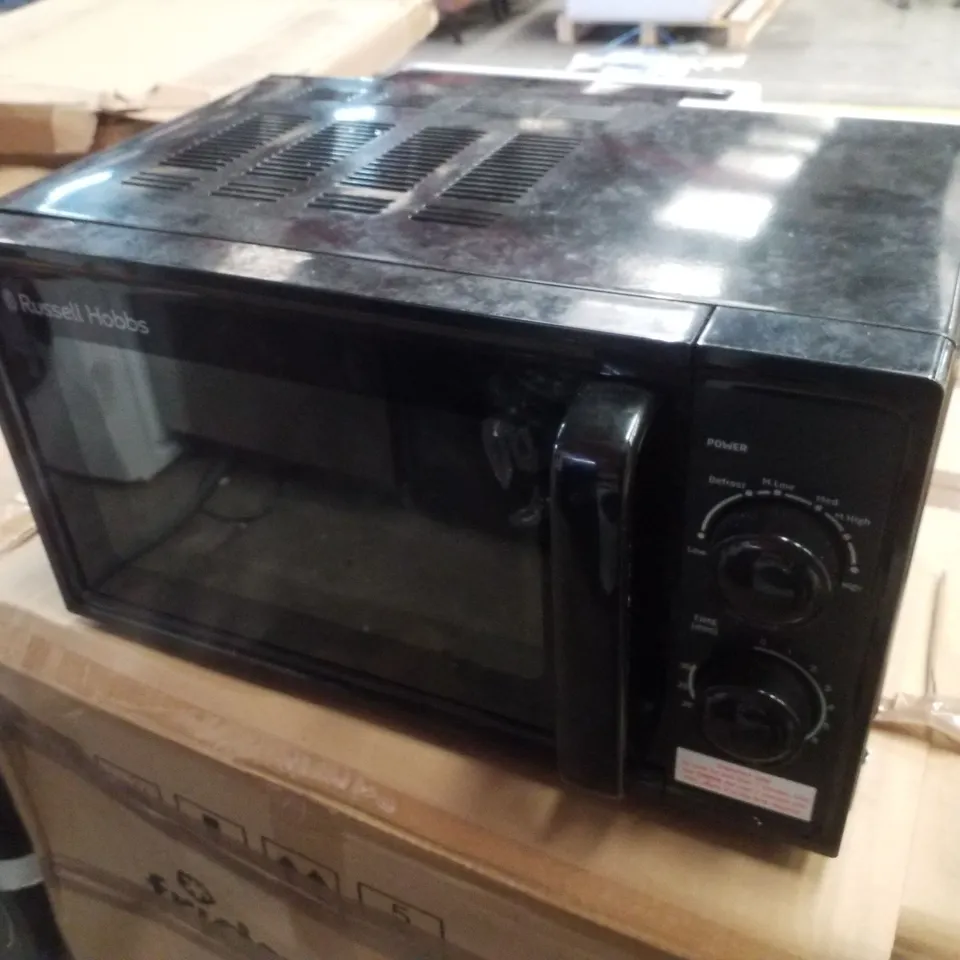 RUSSELL HOBBS TEXTURES 17L BLACK MICROWAVE