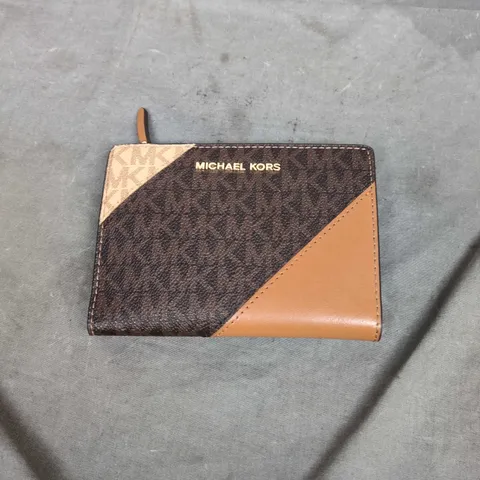 MICHAEL KORS WALLET – MONOGRAM CANVAS WITH TAN LEATHER PANELS