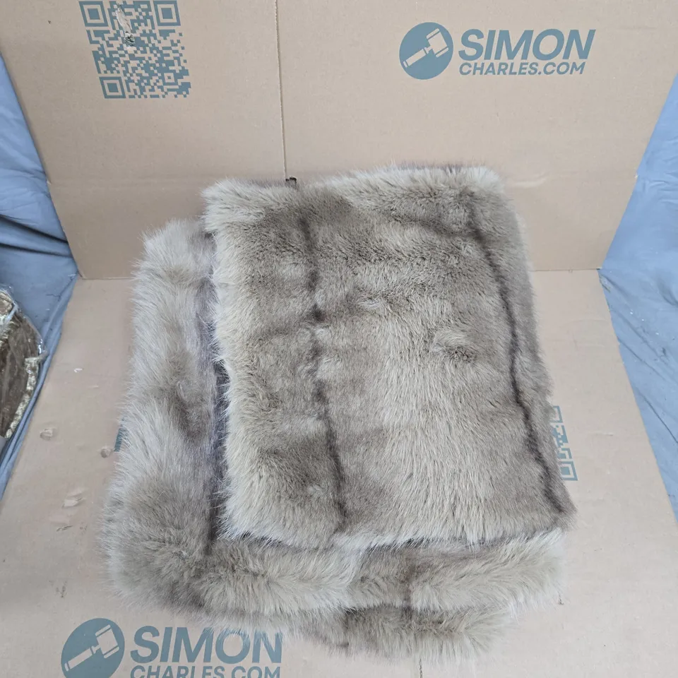 LIVMORE DOUBLE LAYER FAUX FUR BLANKET - 180 X 150 CM