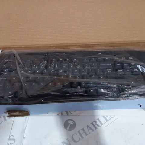 4 X WIRED KEYBOARD & MOUSE