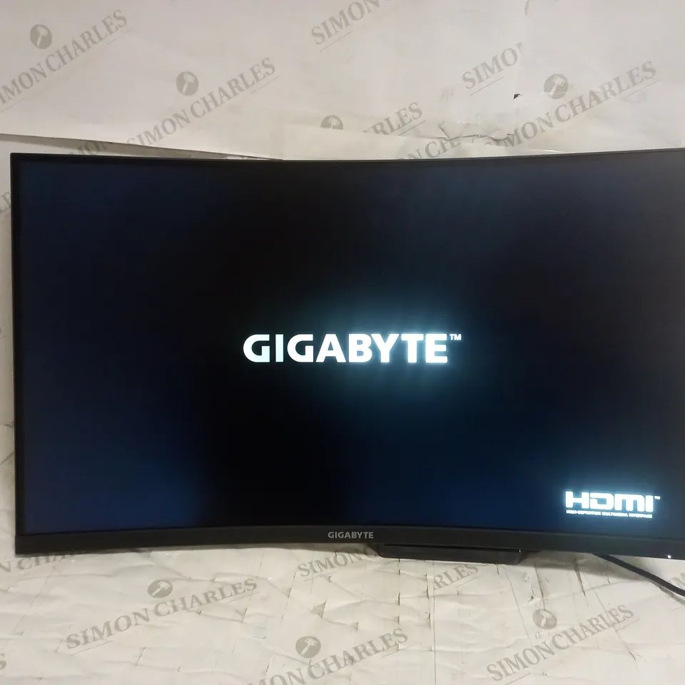 GIGABYTE 32" M32UC CURVED MONITOR - VA PANEL, 3840X2160 (UHD), 160HZ (COLLECTION ONLY)