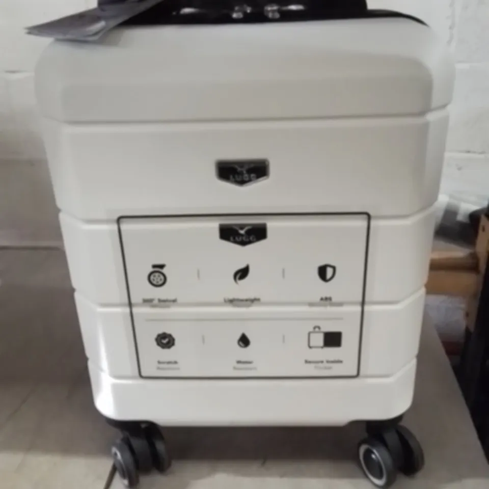 LUGG JETSET CABIN BAG WHITE&BLACK