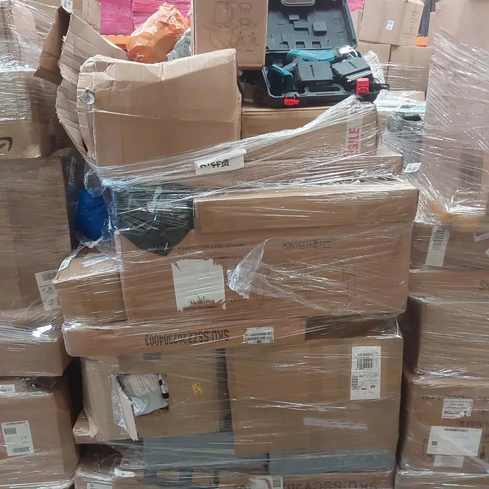 PALLET CONTAINING LARGE NUMBER OF BAGGED CLOTHING ITEMS, SOFA BED, SABRE SAW, FOOD PROCESSOR AND LOTS MORE UNMARKED BOXED ITEMS 