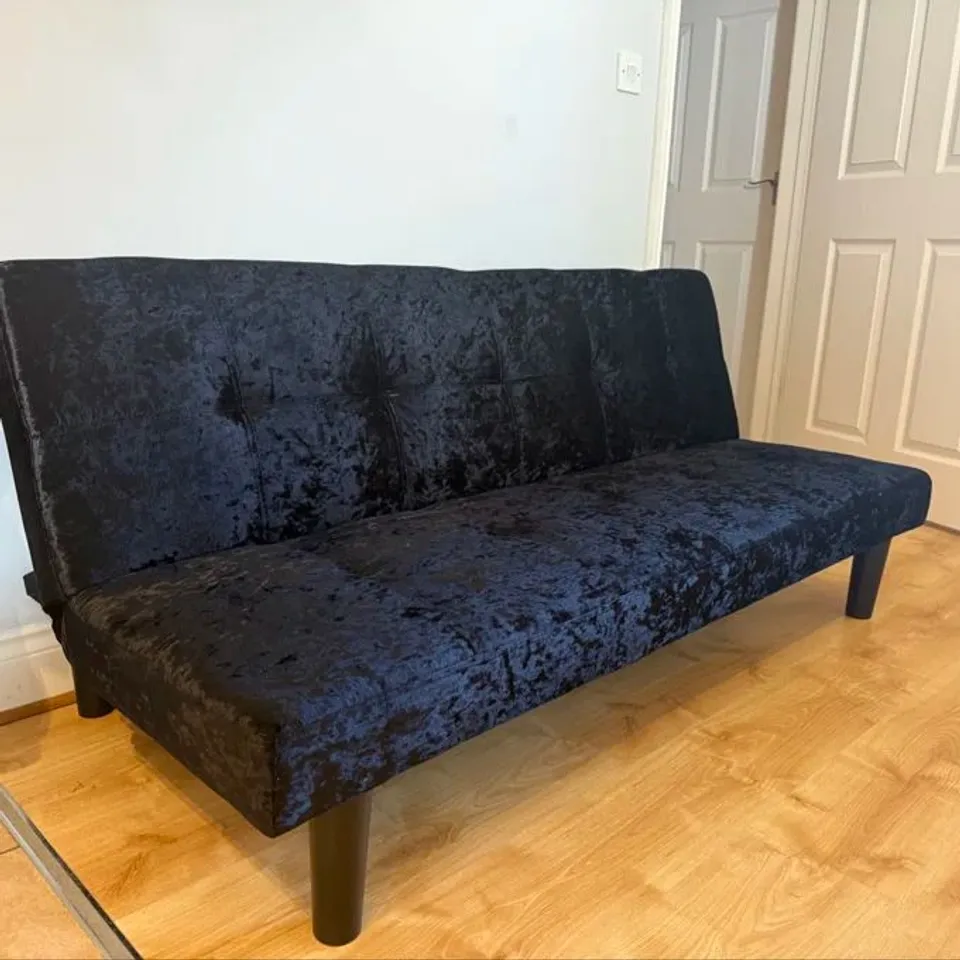 BOXED DIAMONDVILLE 3 SEATER CLIC CLAC SOFA BED - BLACK (1 BOX)