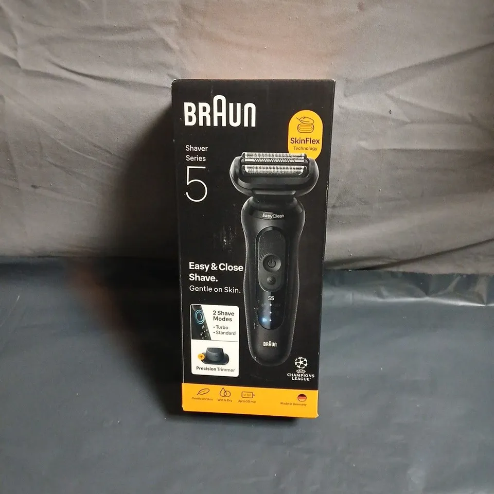 BRAUN SHAVER SERIES 5 ELECTRIC RAZOR – BOXED
