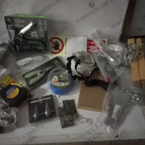 APPROXIMATELY 10 ASSORTED PRODUCTS TO INCLUDE, GARDEN WIRE, SHOWER HEAD