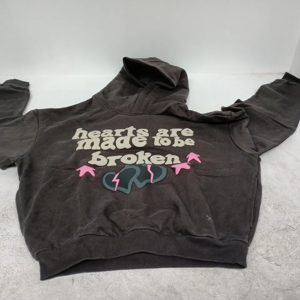BROKEN PLANET "HEARTS ARE MADE TO BE BROKEN" HOODIE SMALL
