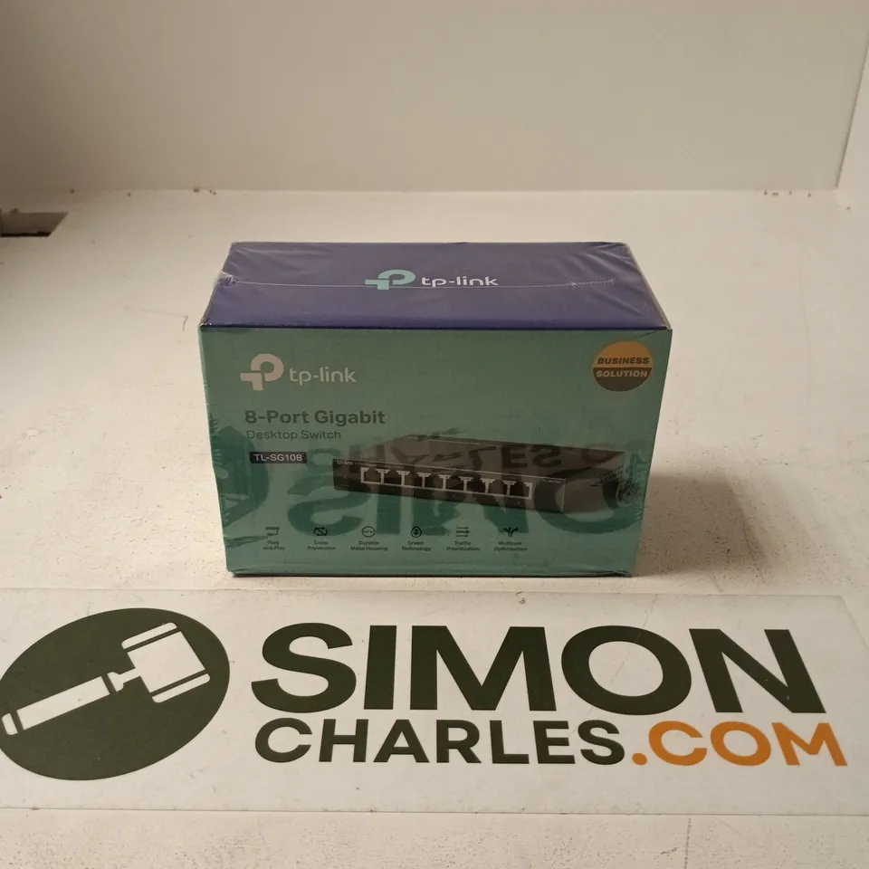 BOXED AND SEALED TP-LINK 8-PORT GIGABOT DESKTOP SWITCH (TL-SG108)