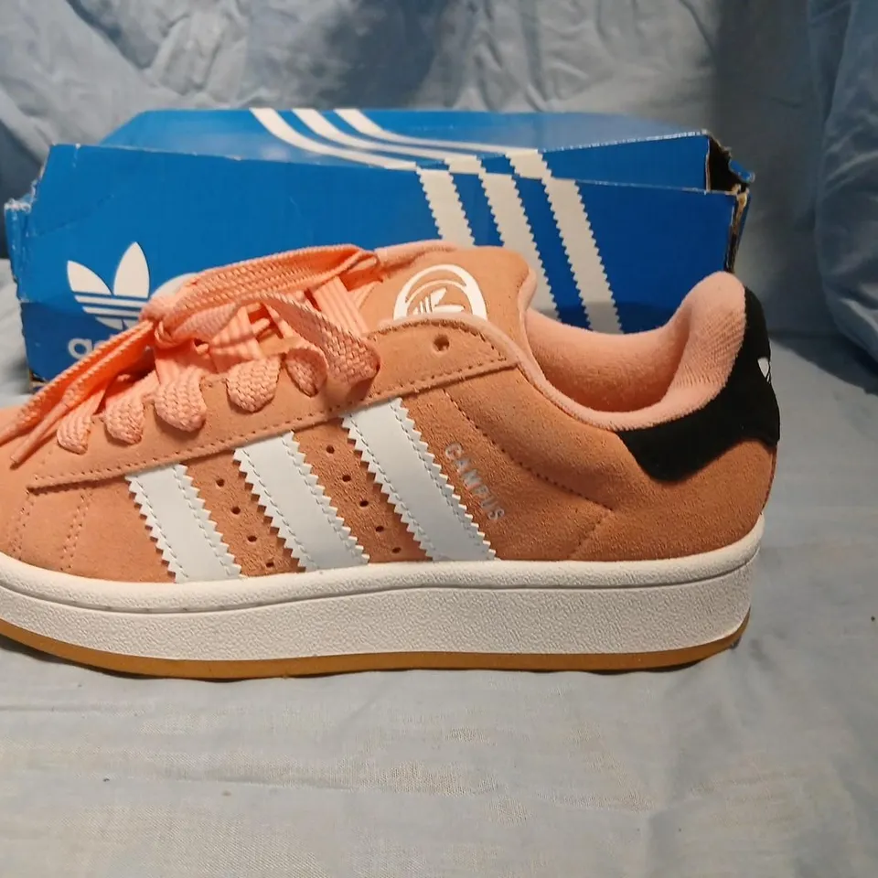 ADIDAS CAMPUS SNEAKERS - PINK SUEDE, UK 3 (US 3.5)