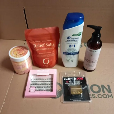 APPROXIMATEY 20 ASSORTED HEALTH AND BEAUTY PRODUCTS TO INCLUDE - HEAD & SHOULDERS SHAMPOO - RELIEF SALTS AND BABYLISS PRO REPLACEMENT SHAVER HEAD