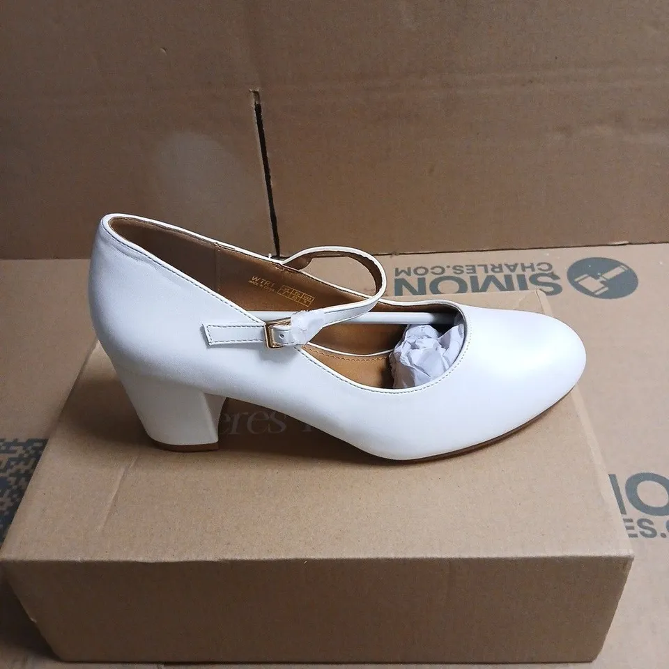"WHERES THAT FROM" WOMEN'S WHITE MARY JANE HEELED SHOES WITH ANKLE STRAP – BOXED UK 7