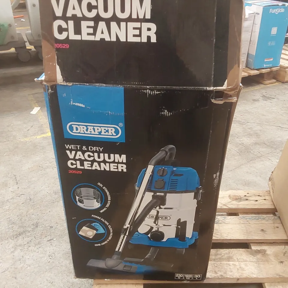 BOXED DRAPER WET & DRY VACUUM CLEANER