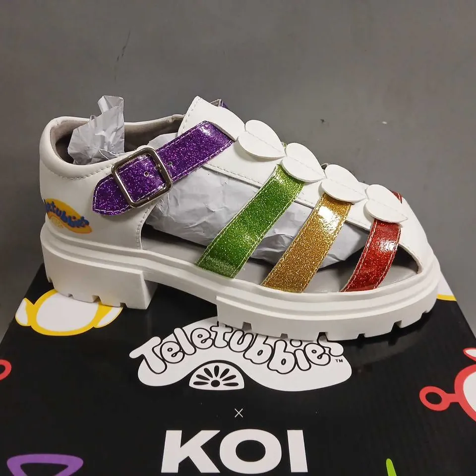 BOXED TELETUBBIES X KOI GLITTER TRUMPETS KIDZ SANDALS WHITE SIZE 2
