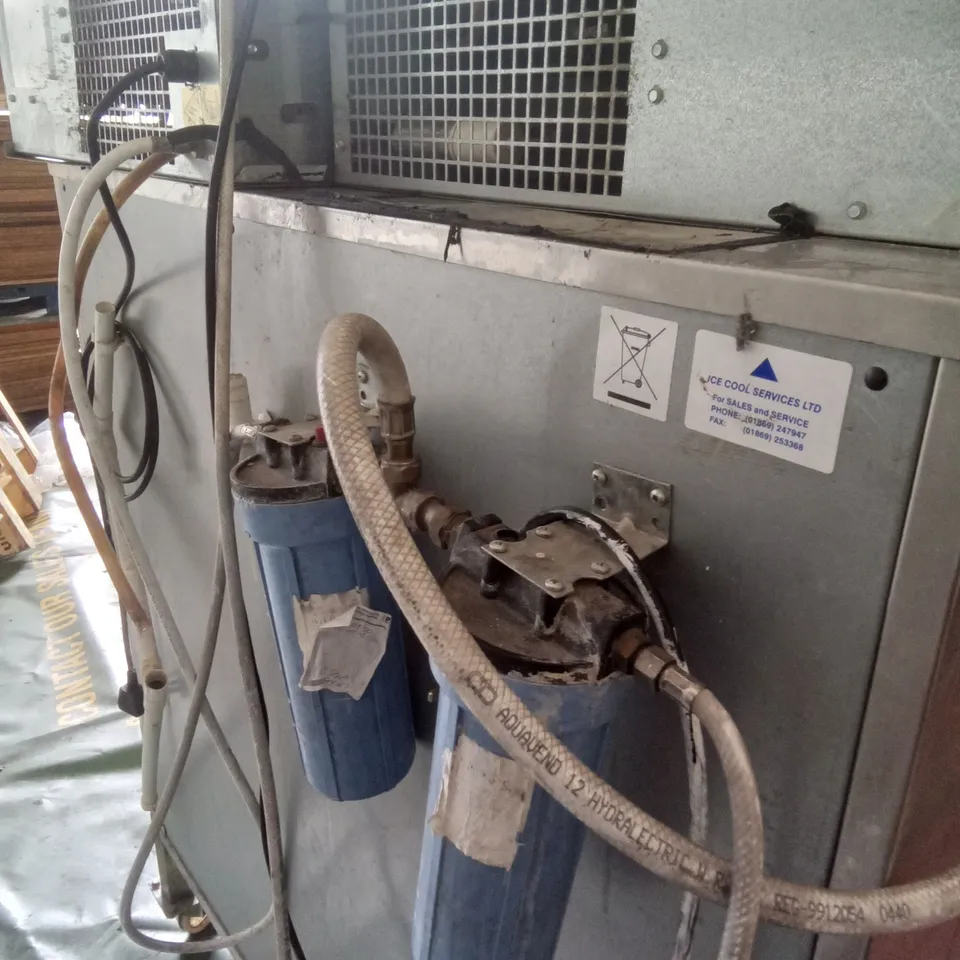 COMMERCIAL FOLLETT ICE MAKER WITH VENTILATION 