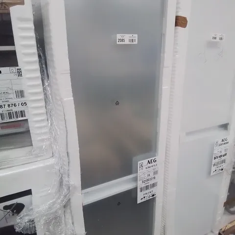 AEG 500 COLD SENSE INTEGRATED 70/30 FRIDGE FREEZER 267L Model SCB618F3LS