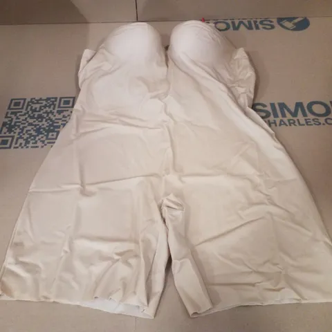 BOX CONTAINING APPROXIMATELY 8 BRAND NEW MAGISCULPT ALMOND BODYSUIT - SIZE 40C