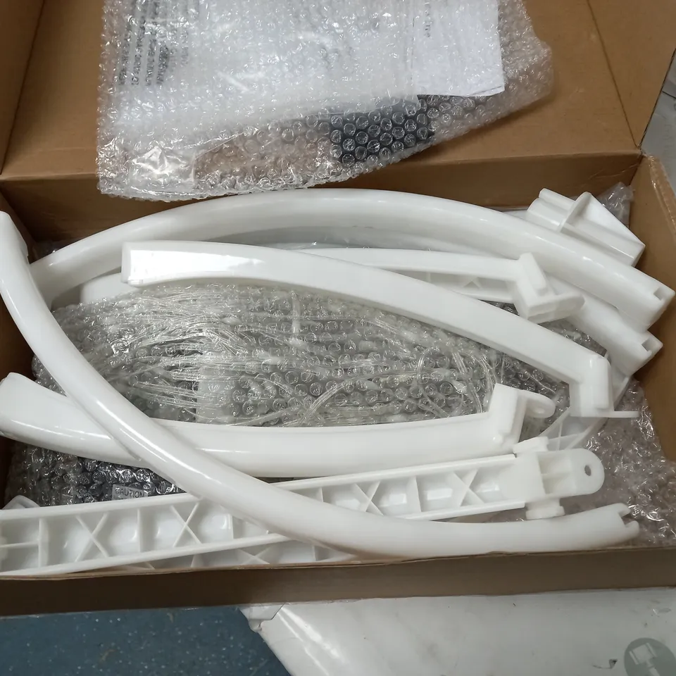 BOXED FLIPO INDOOR/OUTDOOR CHRISTMAS TREE LIGHT