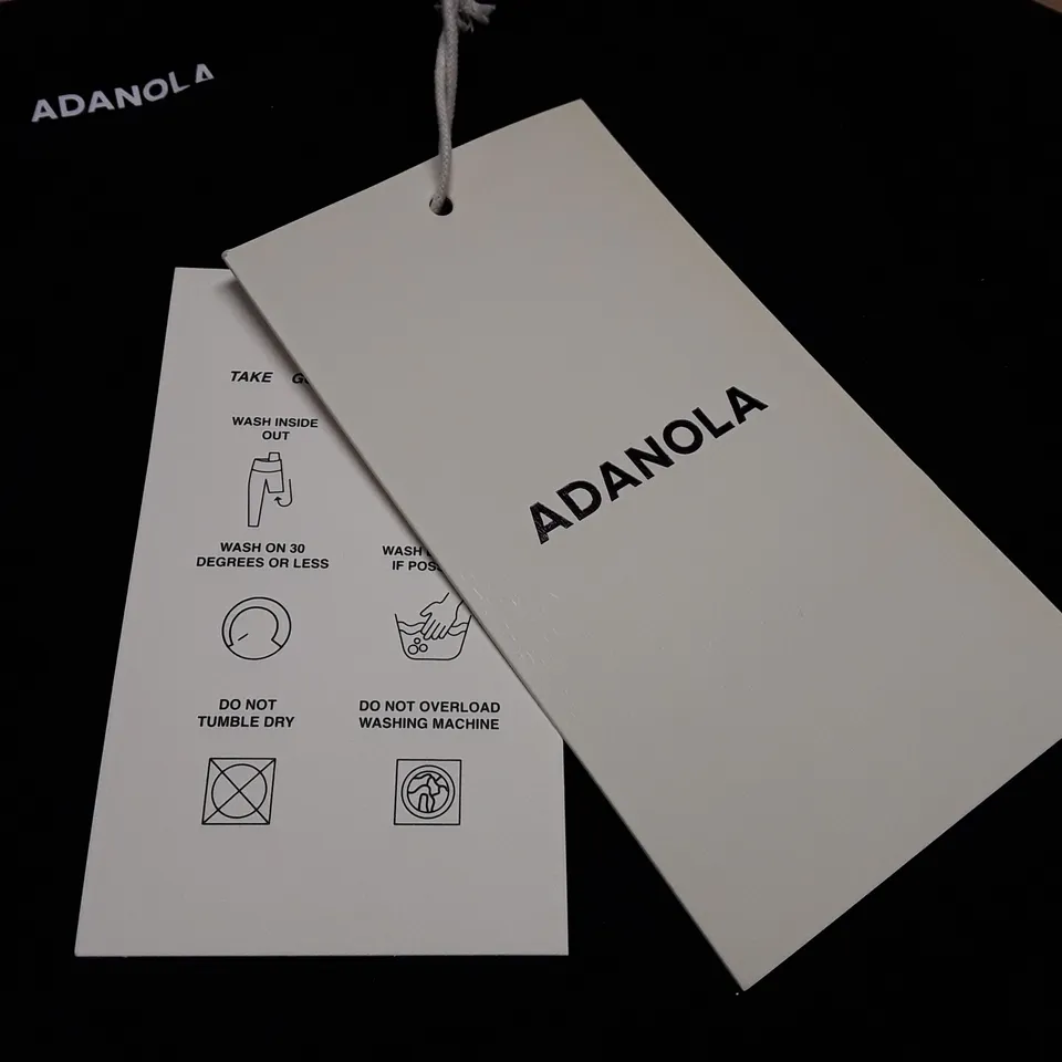 ADANOLA SHORT SLEEVE LONG LINE BLACK TEE - S