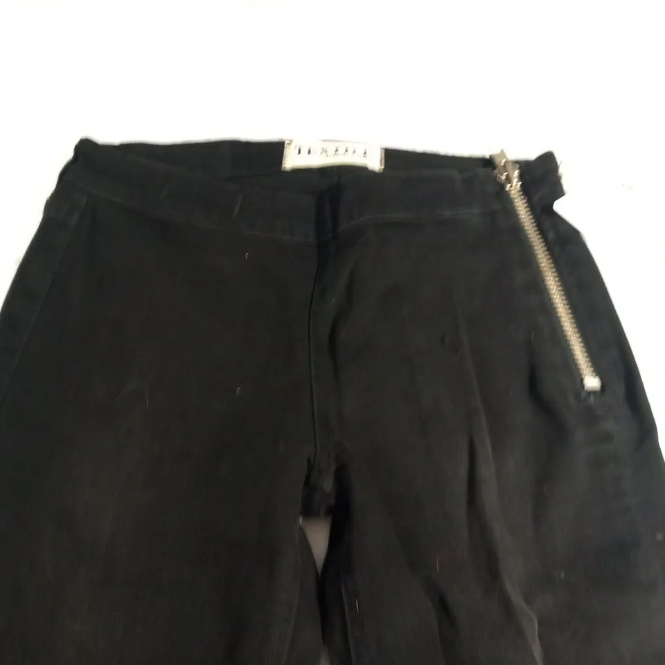 TEXTILE ELIZABETH AND JAMES ALICE MIDNIGHT JEANS SIZE 27