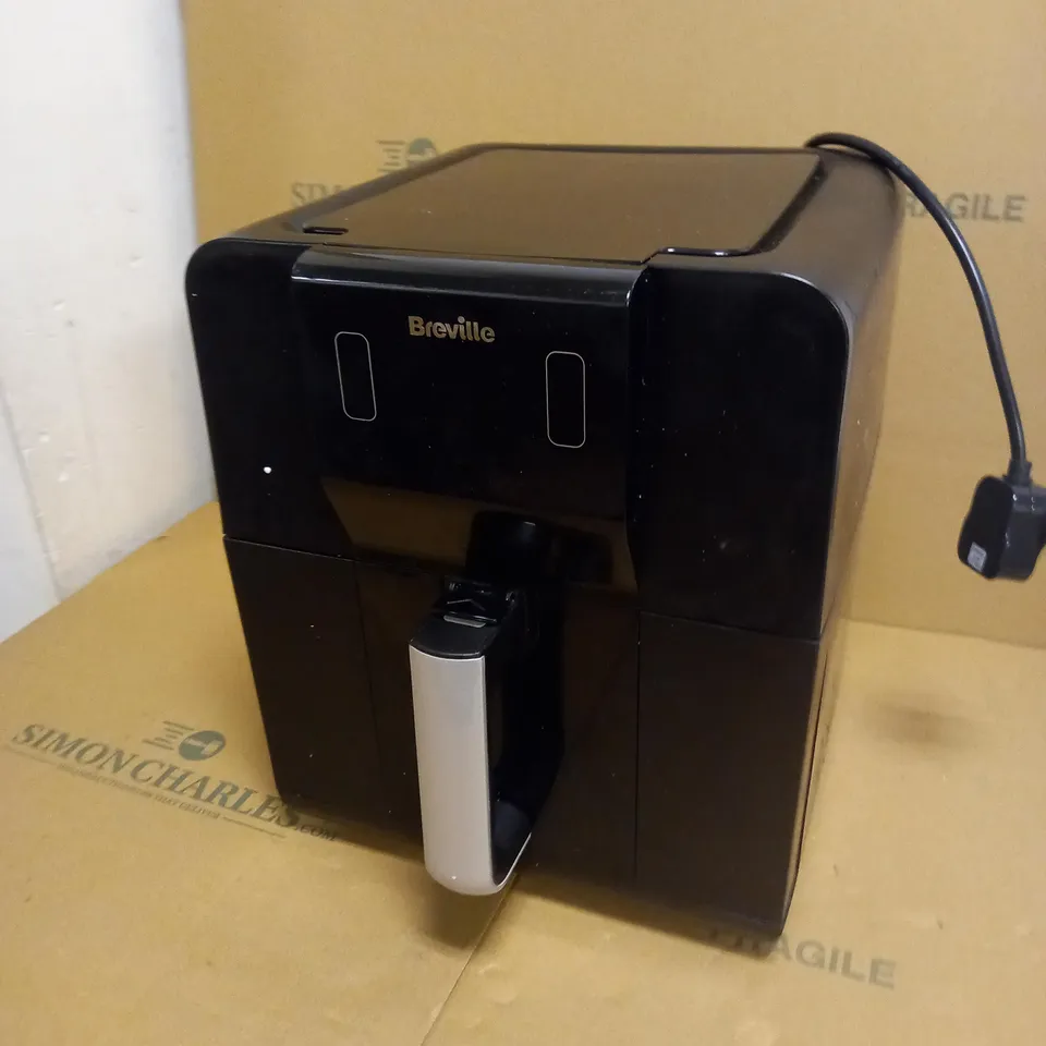 BREVILLE AIR FRYER