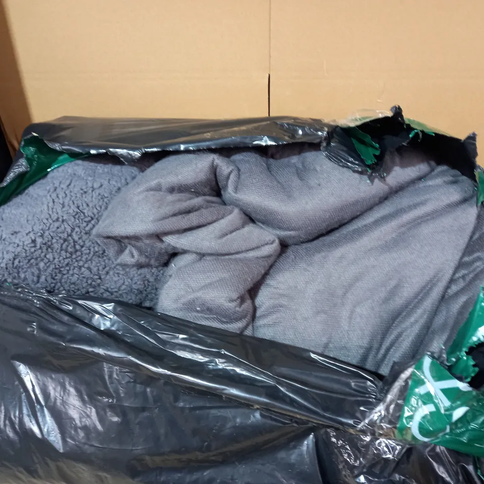 COZEE HOME WATERCOLOUR SHIBORI PRINTED FAUX MINK & SHERPA 4 PIECE