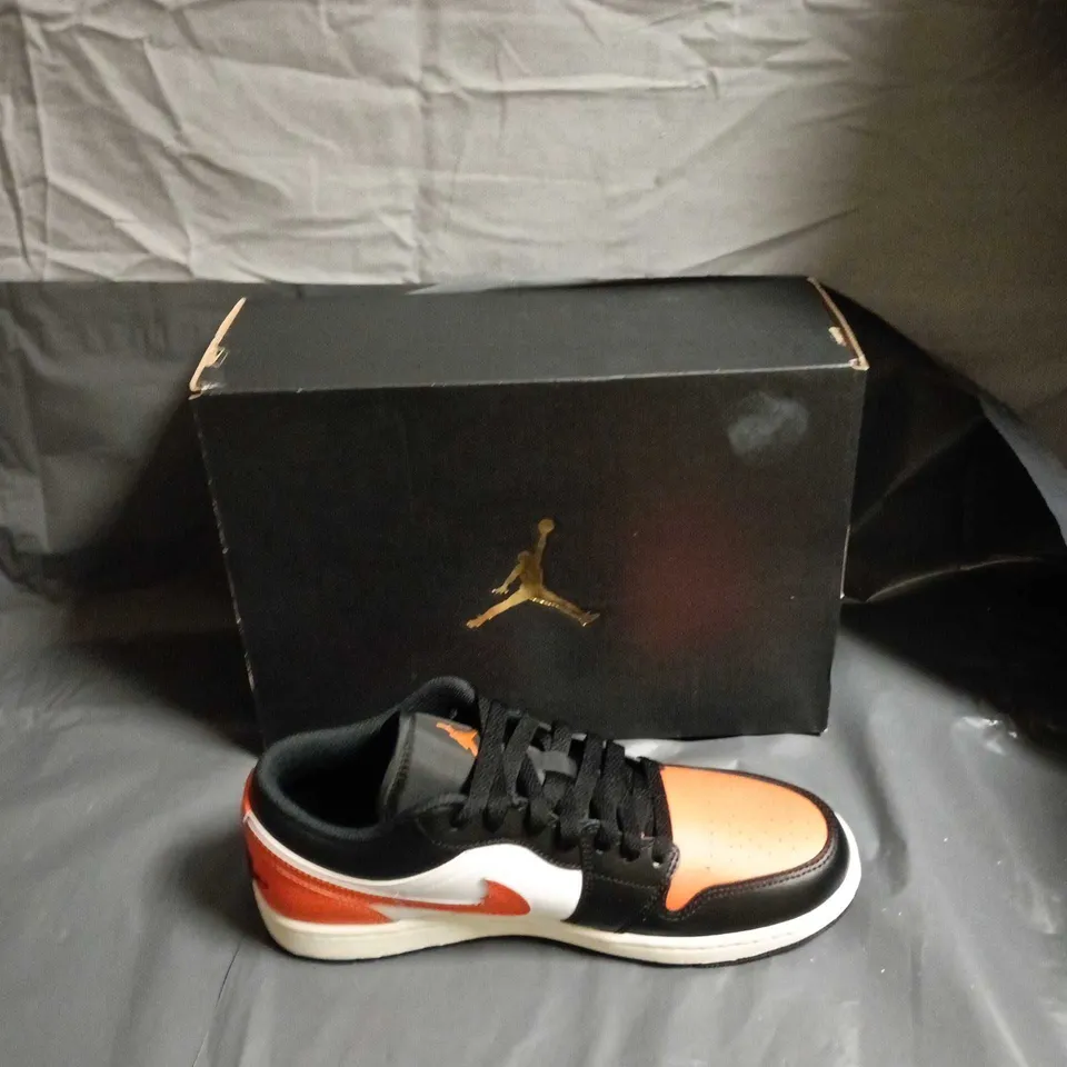 NIKE JORDAN SNEAKERS – BLACK, WHITE & ORANGE – BOXED - SIZE UK 7 