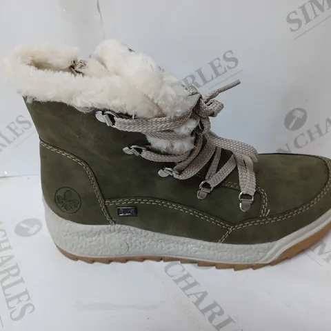 PAIR OF RIEKER ANTISTRESS WATER RESISTANT WARM HIKING BOOTS, KHAKI - SIZE 6