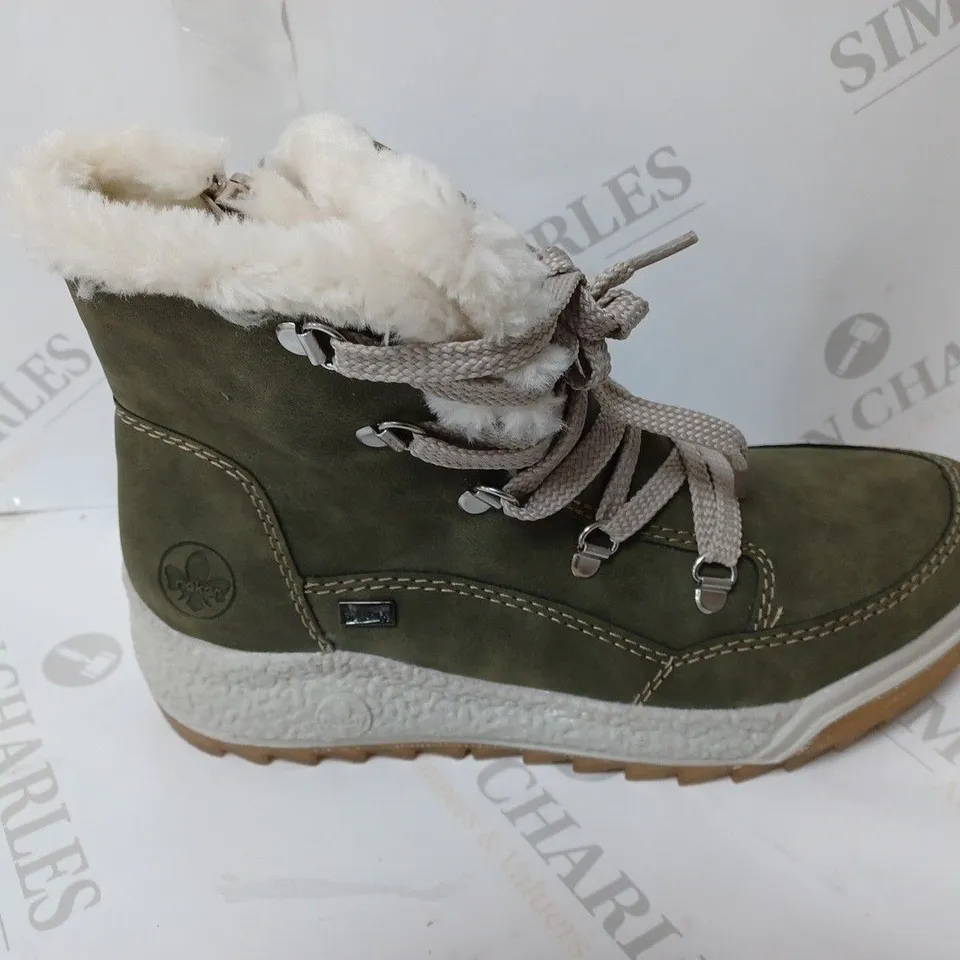 PAIR OF RIEKER ANTISTRESS WATER RESISTANT WARM HIKING BOOTS, KHAKI - SIZE 6