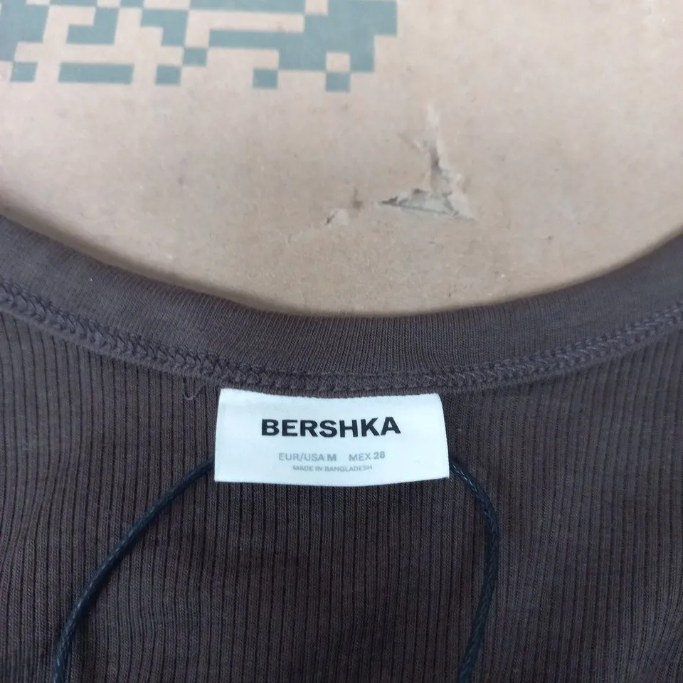 BERSHKA BROWN RIBBED TANK TOP – WOMEN’S SLEEVELESS TOP, SIZE M
