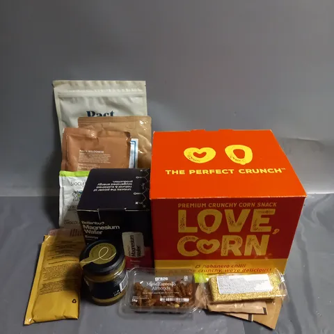 APPROXIMATELY 10 ASSORTED FOOD/DRINK PRODUCTS TO INCLUDE - LOVE CORN HABENERO CHILLI - THE SCOTTISH BEE BLOSSOM HONEY - BETTERYOU MAGNESIUM WATER - ETC