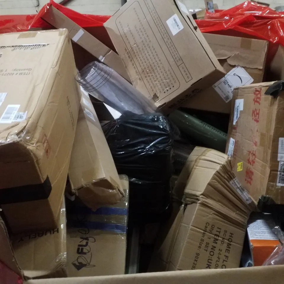 PALLET CONTAINING ASSORTED PRODUCTS INCLUDING ROLLER SKATES, RETRACTABLE SAFTEY GATE, PLUNGER, UNIVERSAL STACKING KIT, LANDSCAPE WEED BARRIER & CHAIR HEADREST