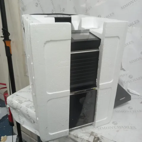 SIEMENS EQ700 BEAN TO CUP COFFEE MACHINE