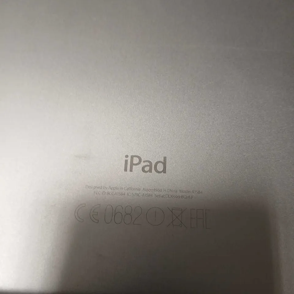 APPLE IPAD PRO 12.9 1ST GEN TABLET – SILVER