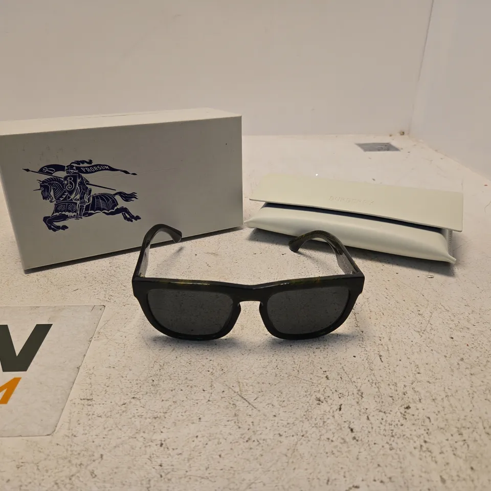 BURBERRY SUNGLASSES – CHECK GREEN WITH BOX AND POUCH 