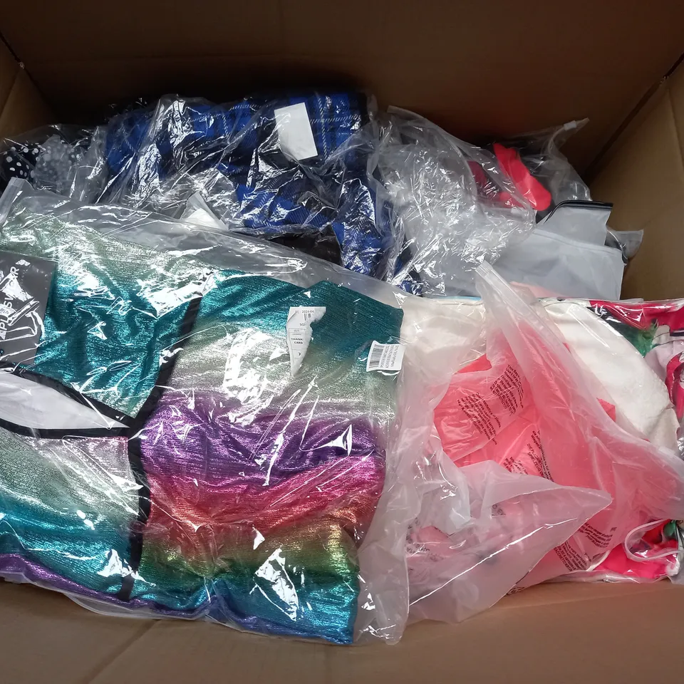 BOX OF APPROXIMATELY 25 ASSORTED CLOTHING ITEMS TO INCLUDE - DRESS , PANTS , TOP ETC
