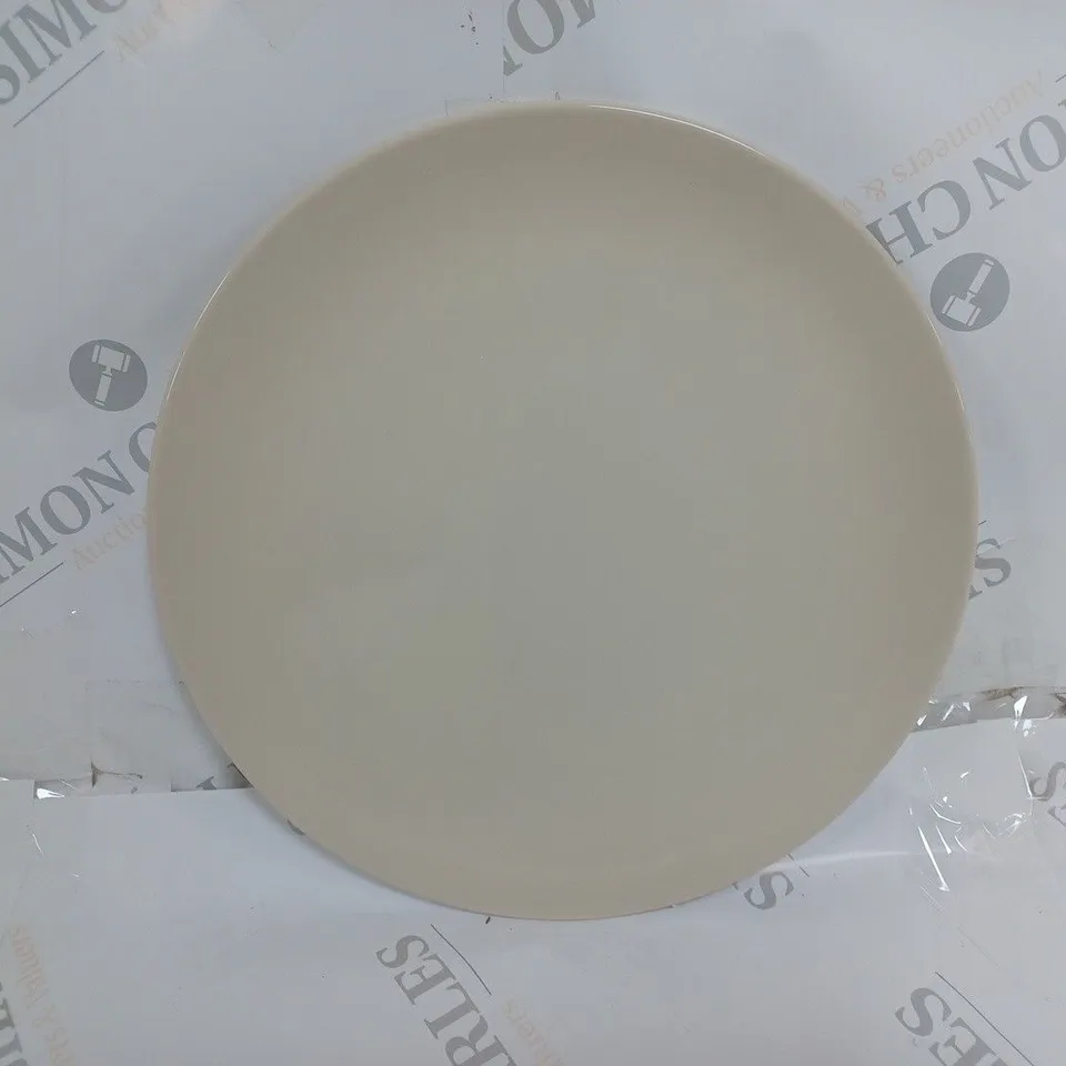 BRAND NEW BOXED CESIRO 18 PIECE DINNERWARE SET TO INCLUDE LARGE PLATE, SMALL PLATE, BOWL - COLLECTION ONLY