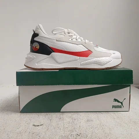 BOXED PAIR OF PUMA RS-Z AS TRAINERS IN WHITE/BLACK/RED SIZE UK 7